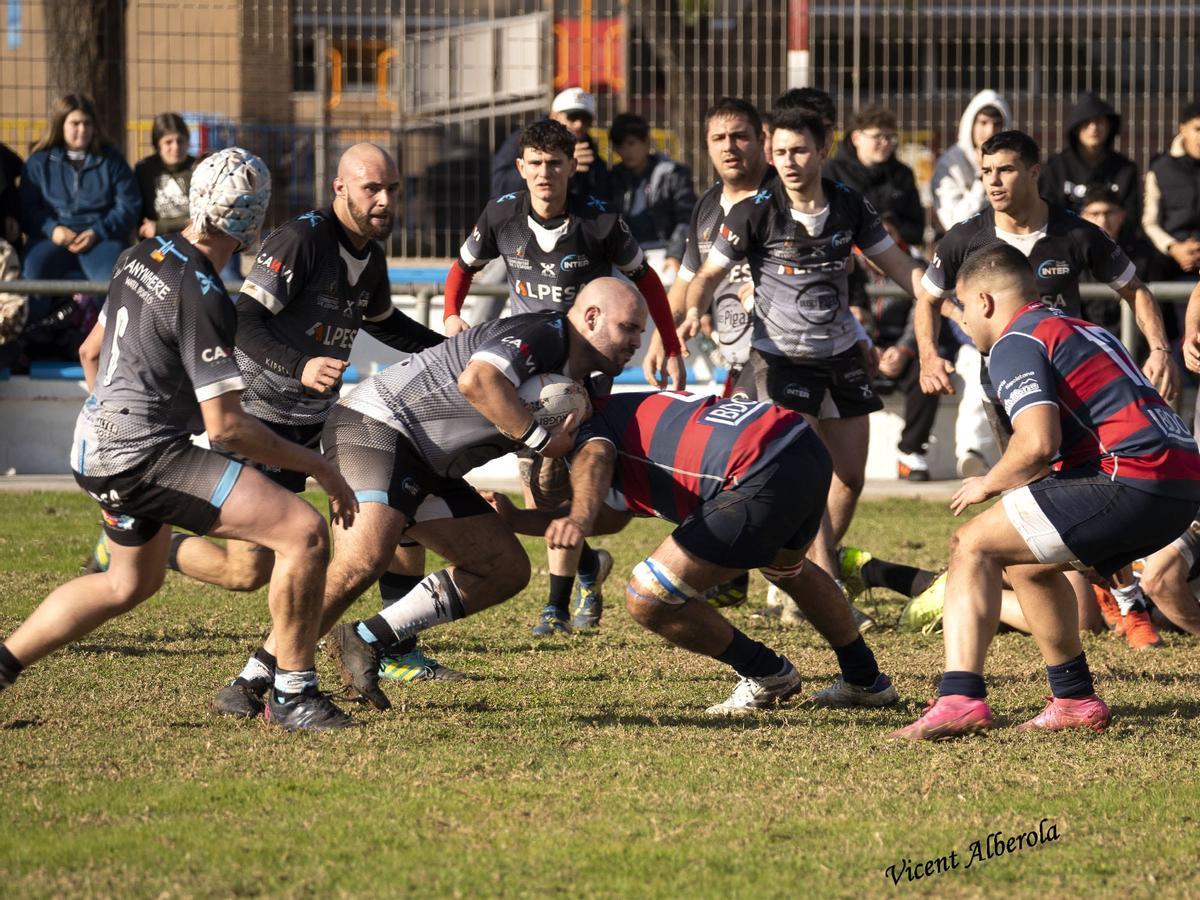 Una acción del partido del primer equipo