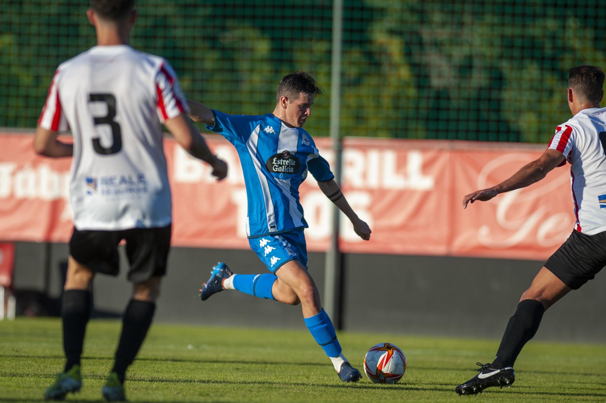 Las imágenes del debut del Deportivo en pretemporada, ante el Atlético Arteixo.