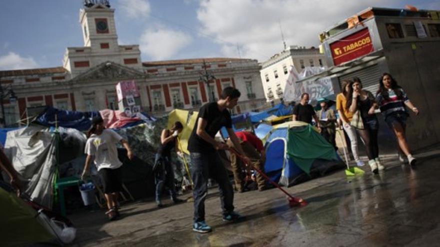 Los acampados del Sol resisten