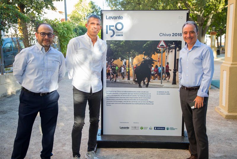 Inauguración de la exposición del 150 aniversario de Levante-EMV en Requena