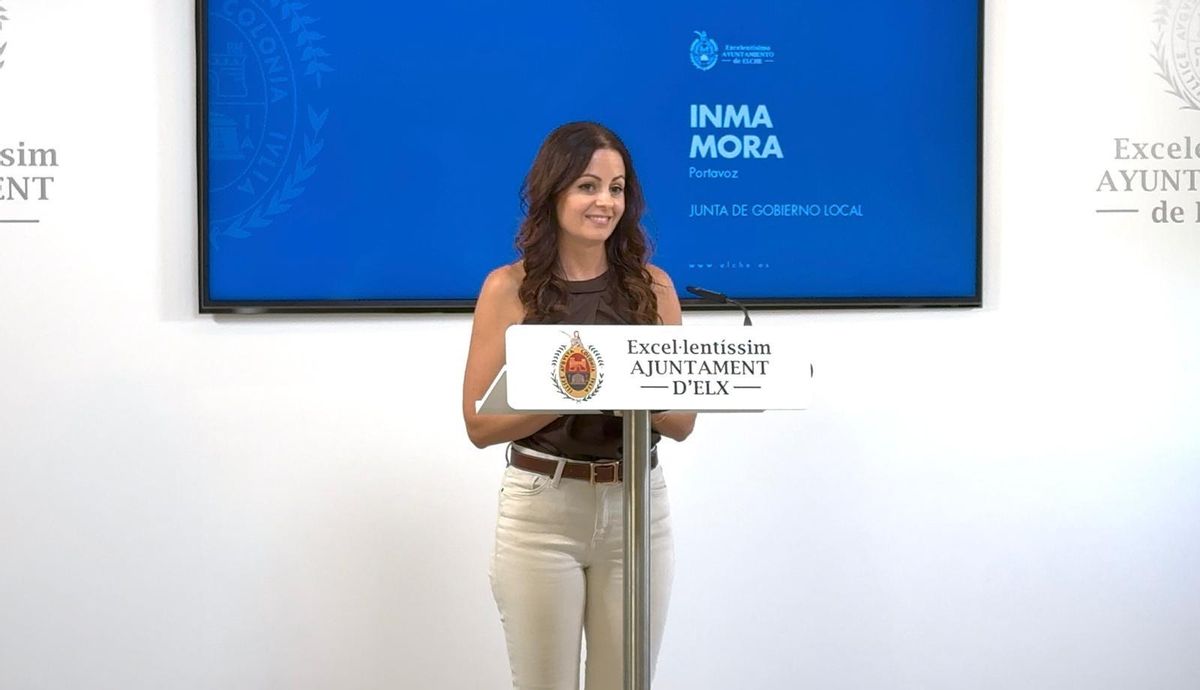 La portavoz popular Inma Mora ofrecía este viernes la postura del gobierno municipal sobre la ofrenda de las Fiestas de Elche