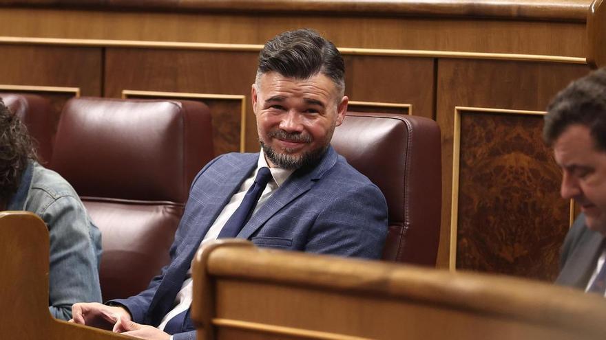 Rufián: „Die Regierung opfert Robles, um nicht über Marokko zu sprechen"
