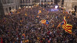 La ANC insta al Parlament y al Govern a publicar en el DOGC la "constitución de la República catalana"