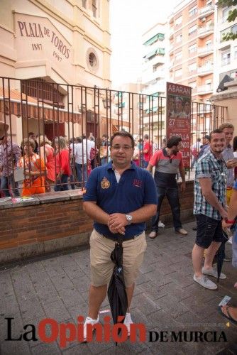 Ambiente en la corrida de toros de Finito de Córdoba, El Juli y Perera