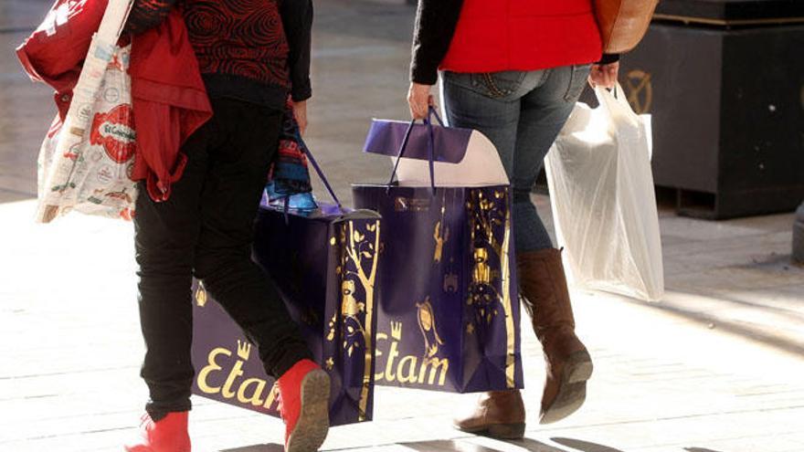 Muchos aprovecharán para hacer las primeras compras navideñas.