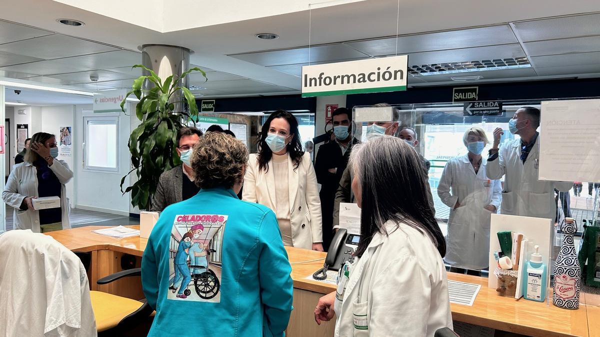 Refuerzo de personal en el hospital de Plasencia: la Gerencia niega que falten enfermeras.