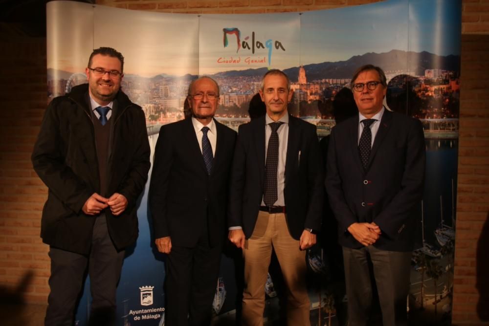 El Florida Retiro de Madrid acogió el acto de presentación de la oferta turística de la capital de la Costa del Sol, que estuvo precedido por un minuto de silencio en recuerdo de Antonio Garrido Moraga.