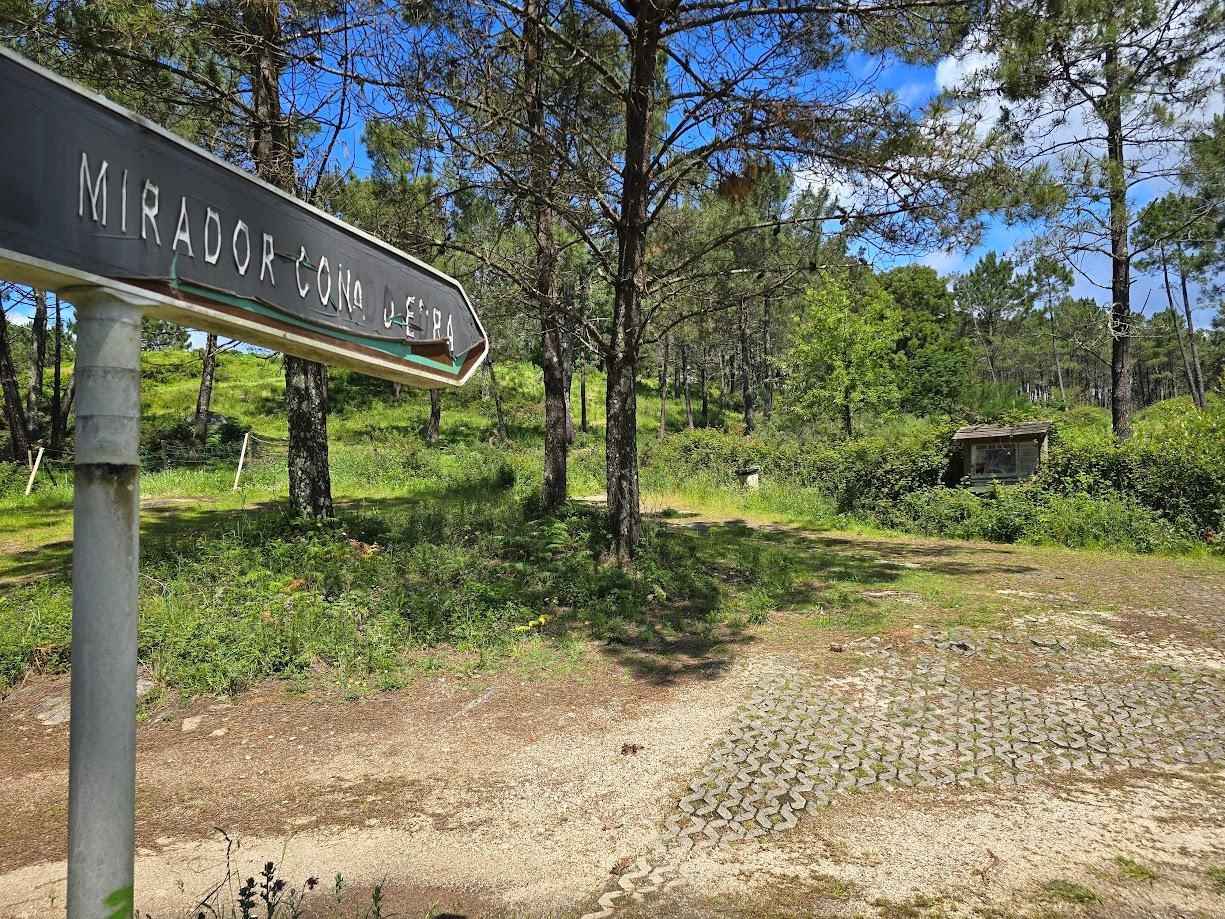 Aspecto que presenta el mirador de Con da Hedra, en San Vicente de O Grove.