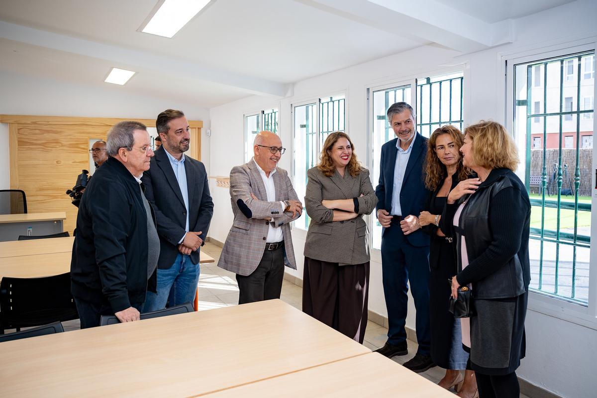 José Cárdenas, Juan Antonio Peña, Antonio Morales, Isabel Mena, Lorenzo Esma, Adela Álvarez y Sabina Ramírez.