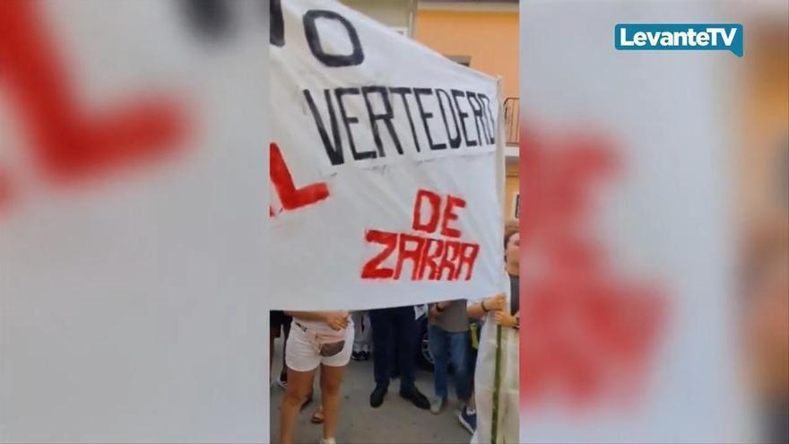 El Valle de Ayora-Cofrentes se manifiesta contra el macrovertedero de Zarra