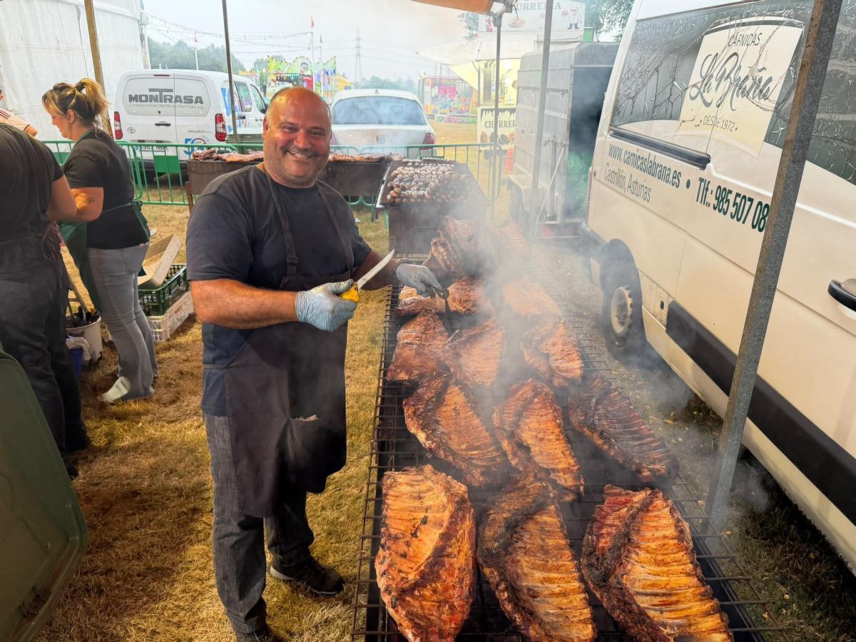 EN IMÁGENES: Marea festiva en las fiestas de San Martín de Laspra, San Juan de Nieva y Coto Carcedo