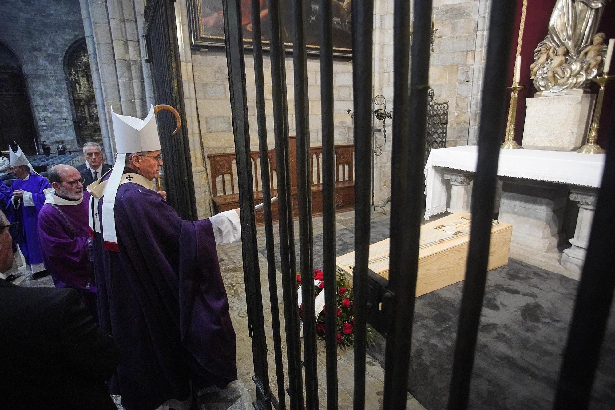 La Catedral de Girona s'omple per acomiadar el bisbe Carles Soler