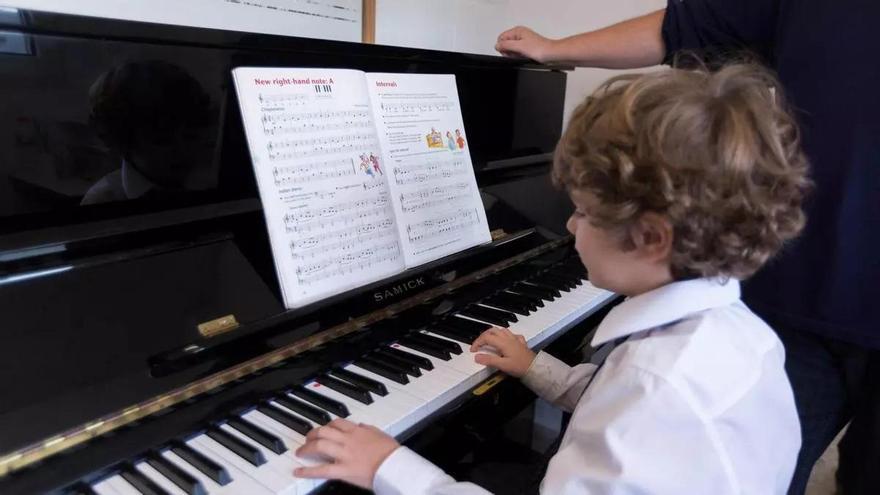 Les beques per a estudiants de les escoles de música augmenten fins als 275.000 euros
