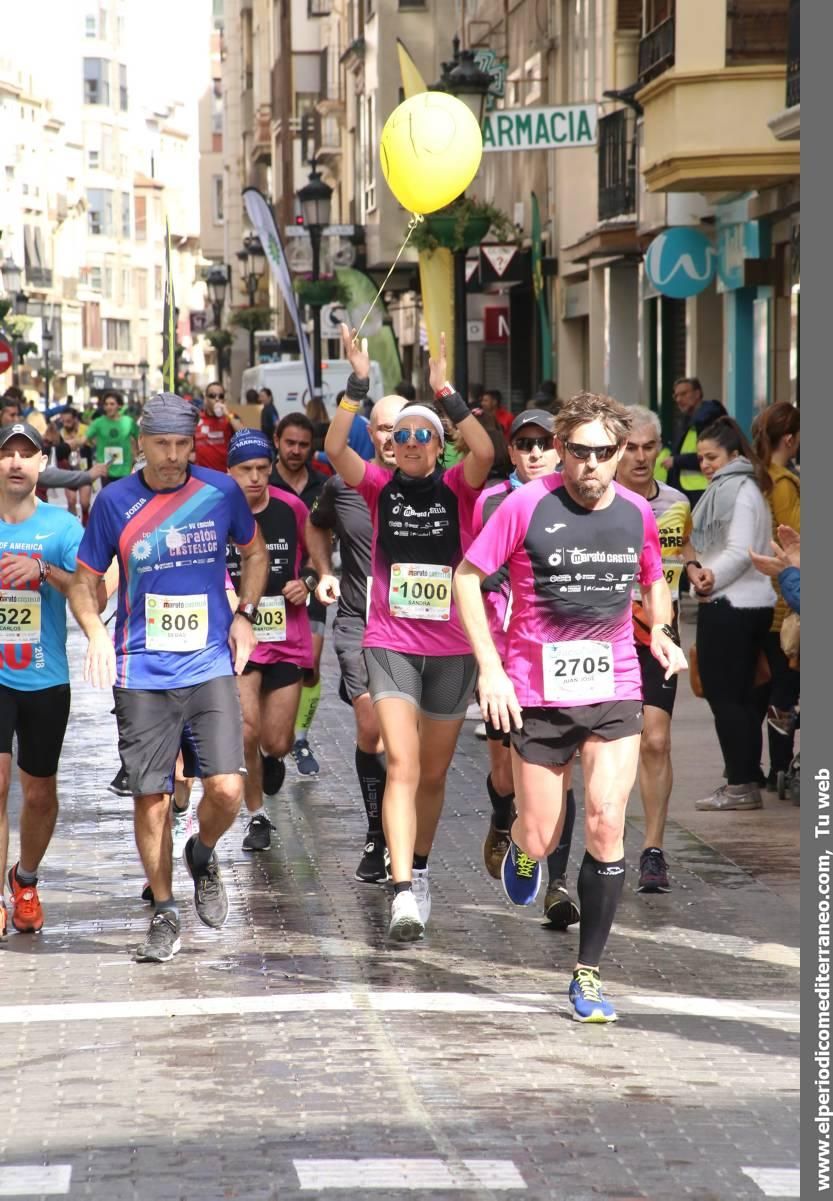 Atletas en el IX Marató BP de Castellón