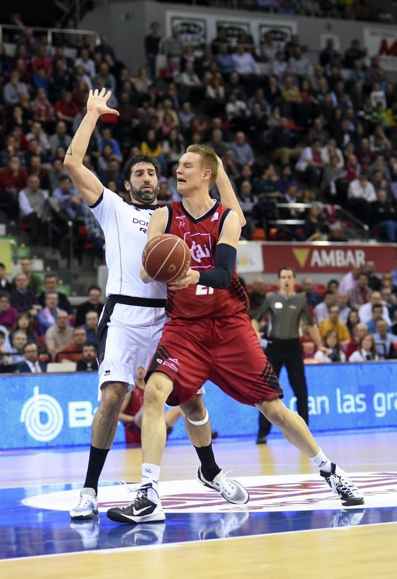 Las mejores imágenes del CAI Zaragoza - Bilbao Basket