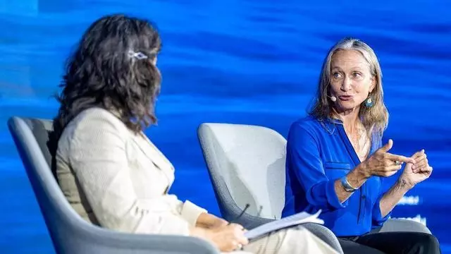 Celine Cousteau: "La gente ve la posidonia y no entiende por qué es tan importante"