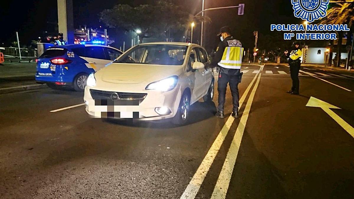 Imagen de un control en el sur de Tenerife. | | E.D.