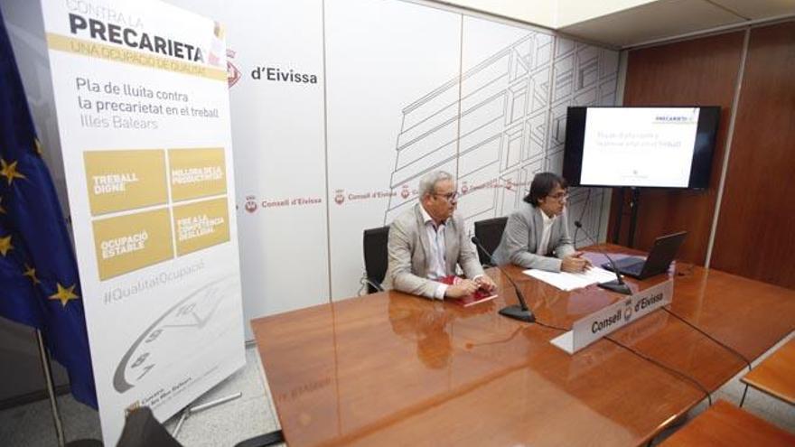 Negueruela presentó las inspecciones en el Consell junto al presidente Vicent Torres.