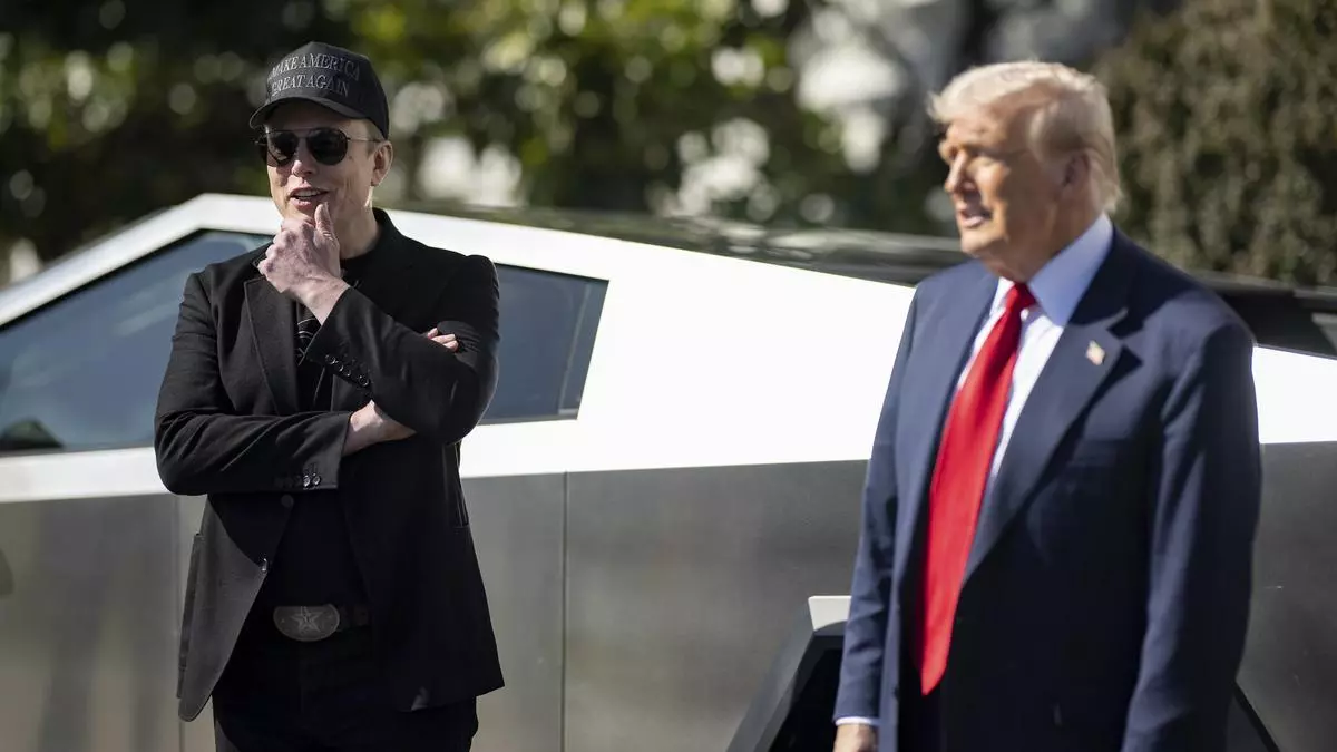 Musk anuncia que reducirá su trabajo para el gobierno de Trump tras la caída de beneficio de Tesla un 71% en el primer trimestre