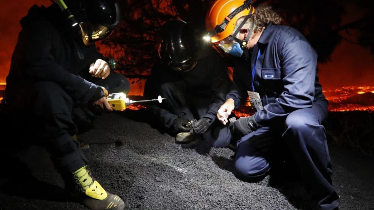 Mediciones del calor de la lava durante la erupción del volcán palmero. | | LP/DLP