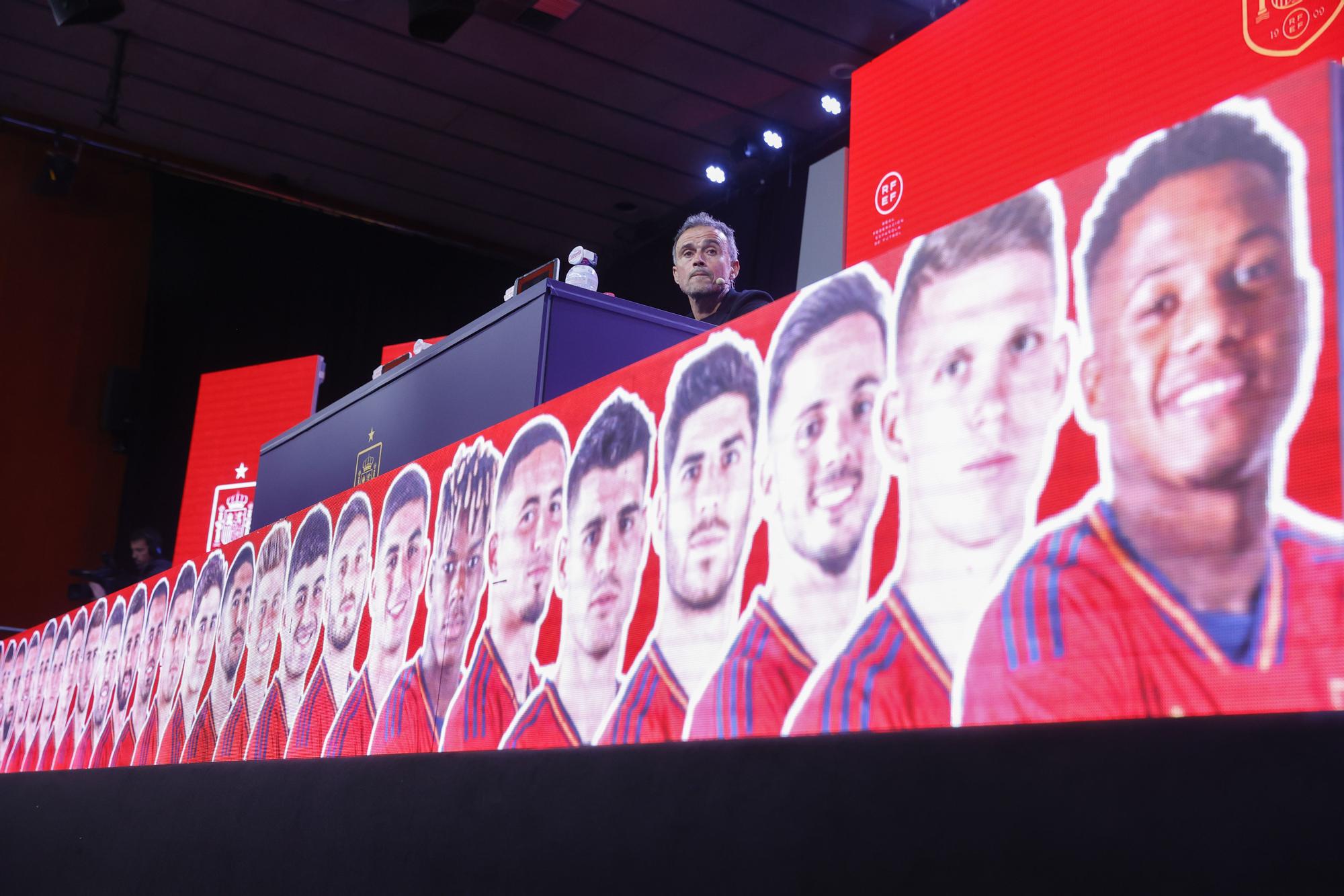 El seleccionador nacional, Luis Enrique Martínez, anuncia la lista definitiva de jugadores para el Mundial de Qatar 2022