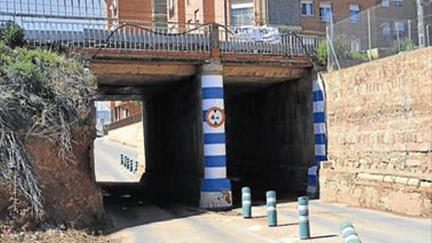 HERIDO UN ANCIANO AL CHOCAR CONTRA UN TÚNEL DE NULES