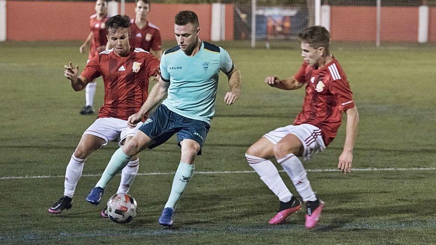 Els jugadors del CE Manresa van esgarrapar molt a l&#039;hora de defensar els atacs del Granollers