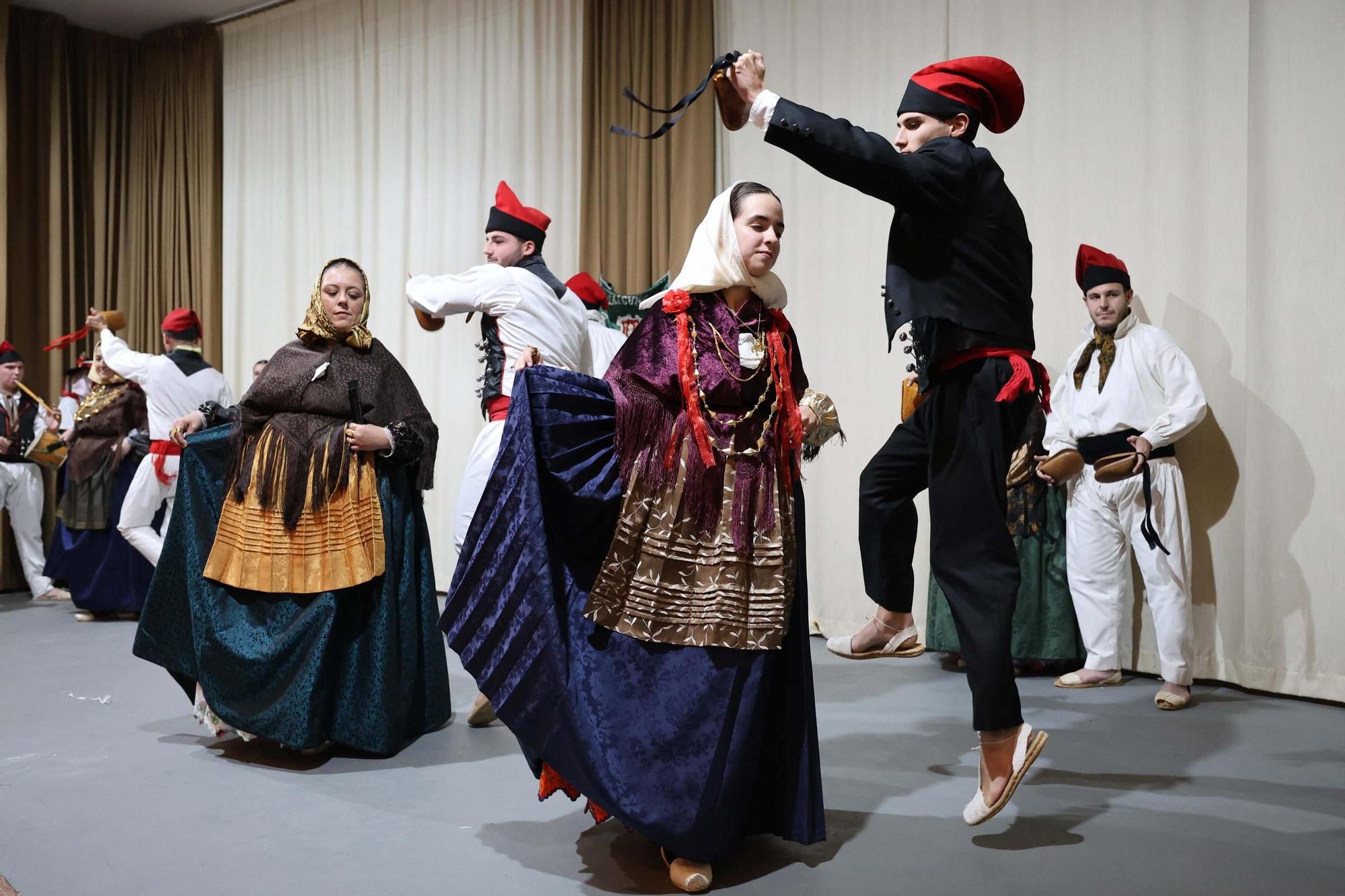 Tradición y solidaridad en la Mostra Folklòrica de Tardor de Sant Antoni