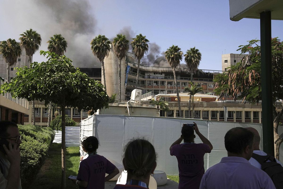 Un misil iraní impacta contra el hospital de Soroka en el sur de Israel