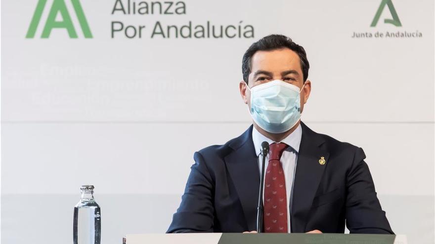 Juanma Moreno propondrá el lunes el uso obligatorio de las mascarillas en Andalucía