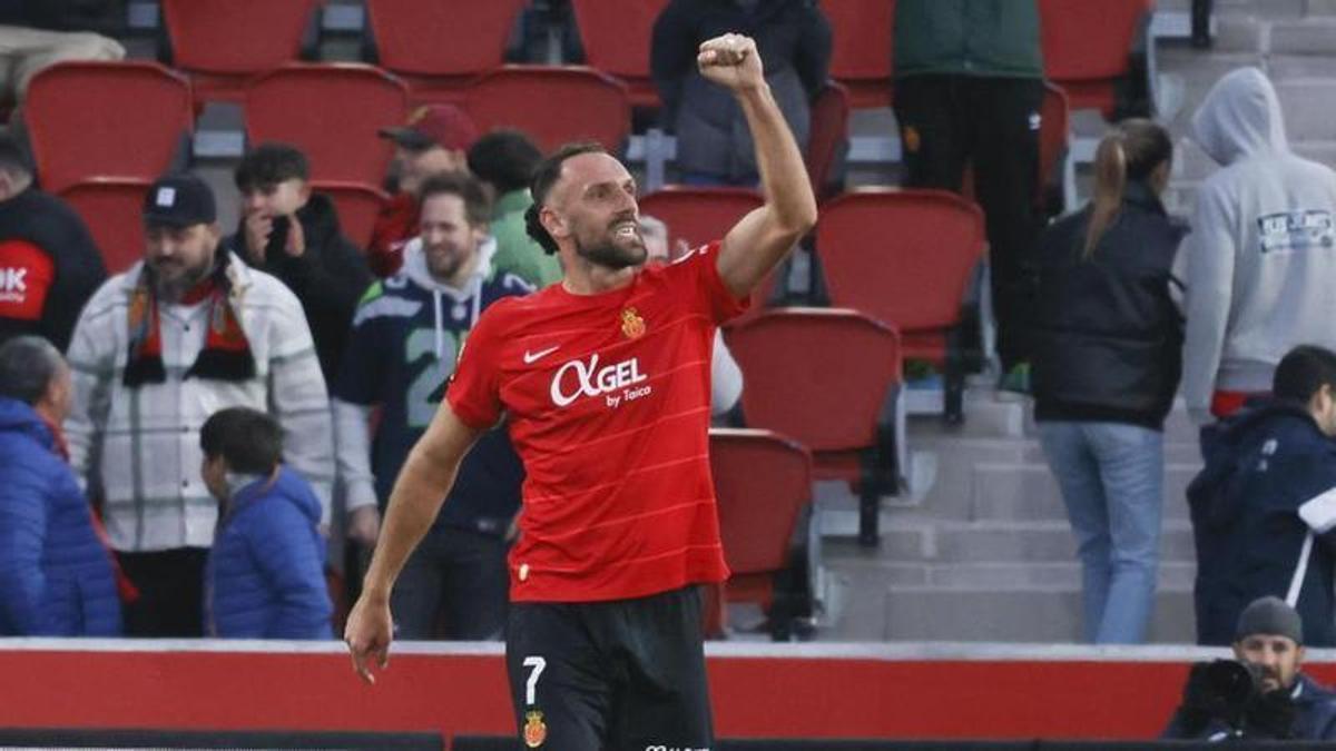 Muriqi celebra su gol en el minuto 91 ante el Rayo.