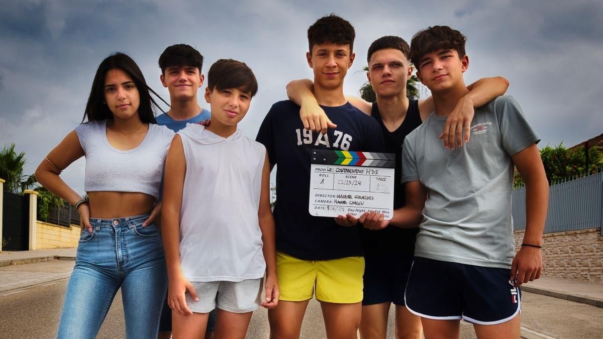 Los actores dan sus primeros pasos en el cine con esta película.
