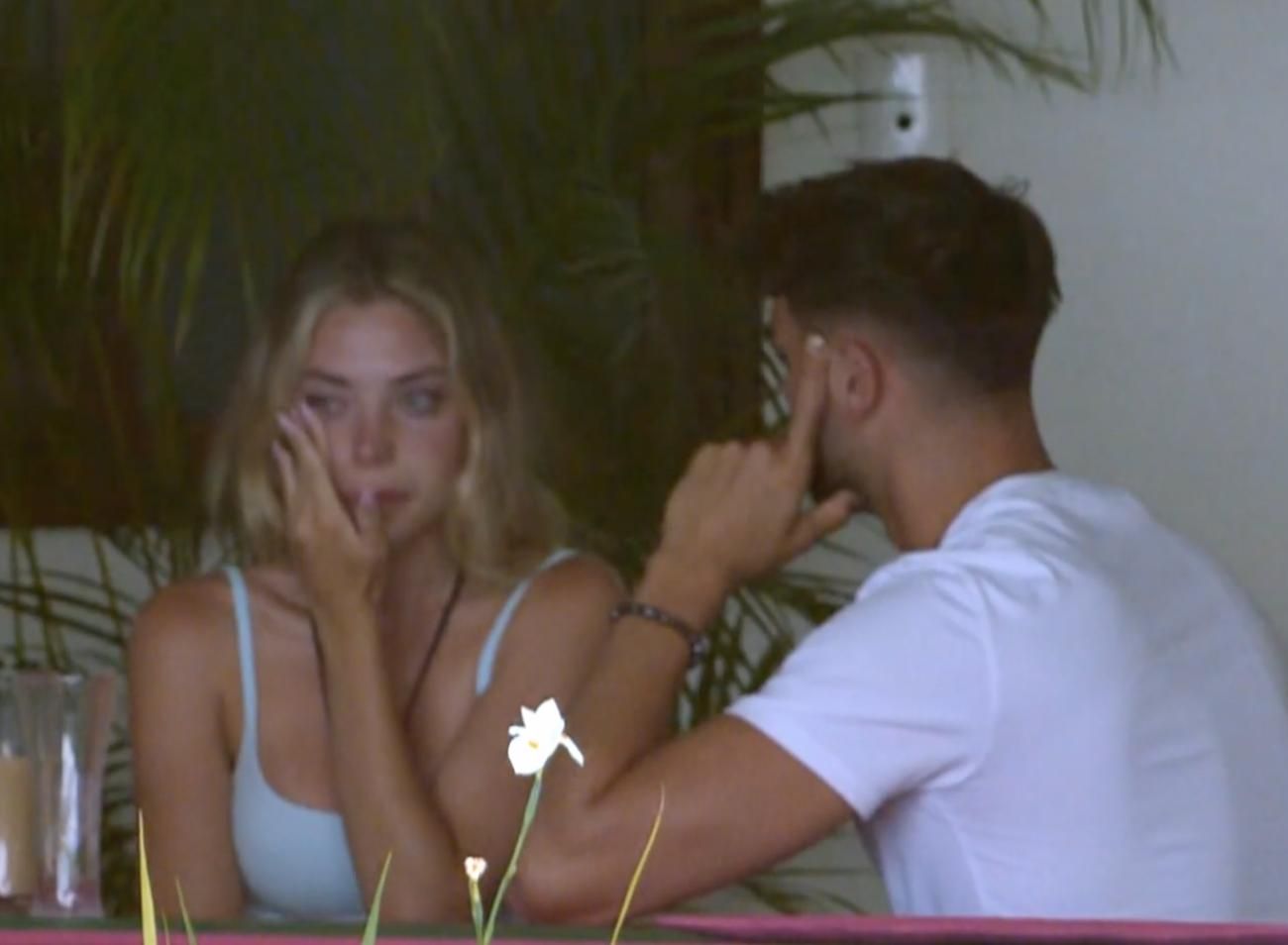 Claudia no se arrepiente de lo ocurrido pero le da pena Gilbert