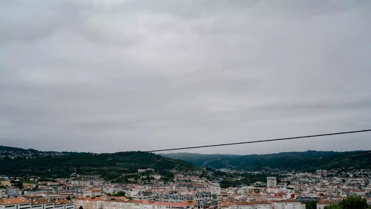 La provincia de Ourense respira mejor tras las precipitaciones que dispersan el humo de los incendios