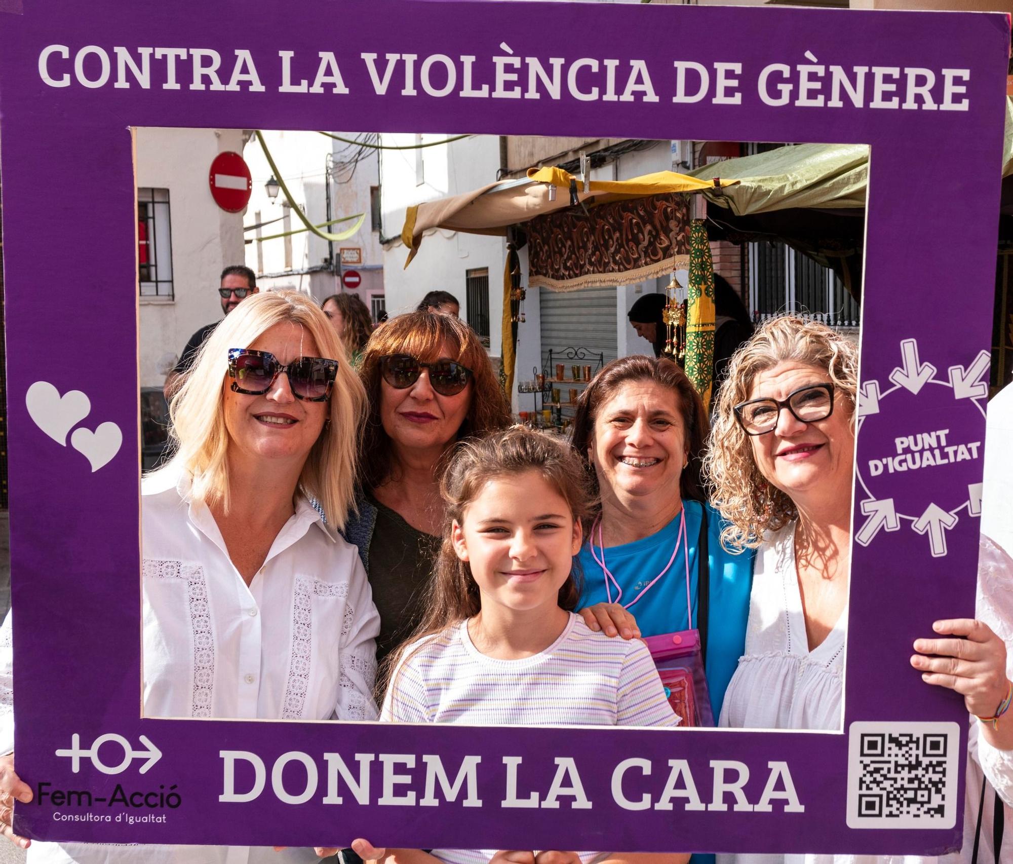 El 'Porrat de la Tardor' ompli els carrers del Real de Gandia