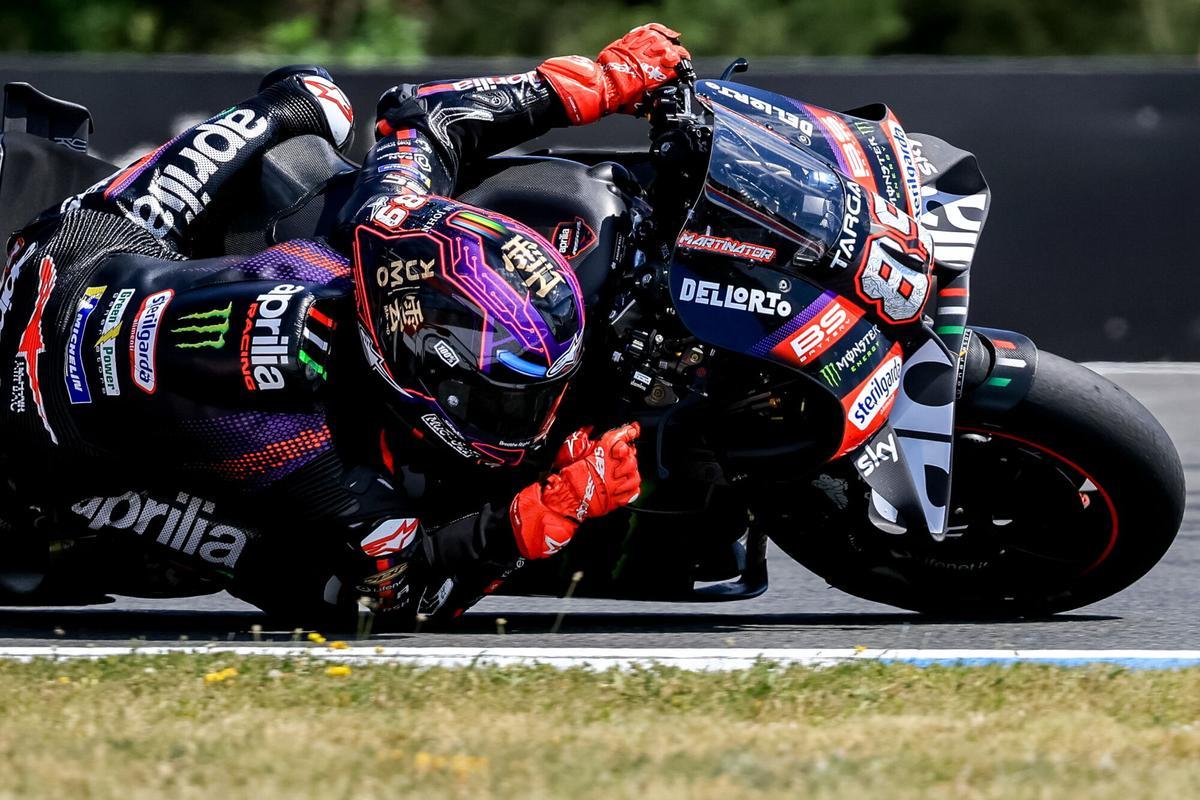 BRNO (Czech Republic), 21/06/2026.- Spanish MotoGP rider Jorge Martin of Aprilia Racing in action at the Grand Prix of Czechia at the Masaryk Circuit in Brno, Czech Republic, 21 June 2026. (Motociclismo, República Checa) EFE/EPA/MARTIN DIVISEK