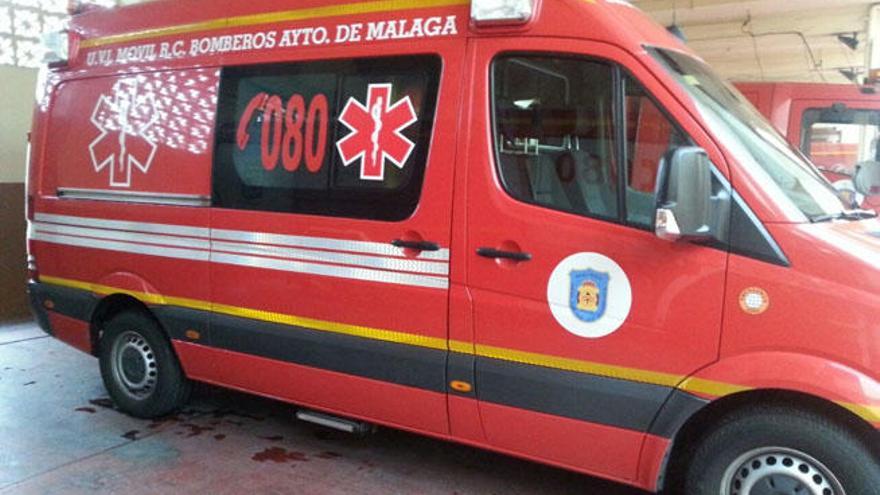 La ambulancia del Real Cuerpo de Bomberos.