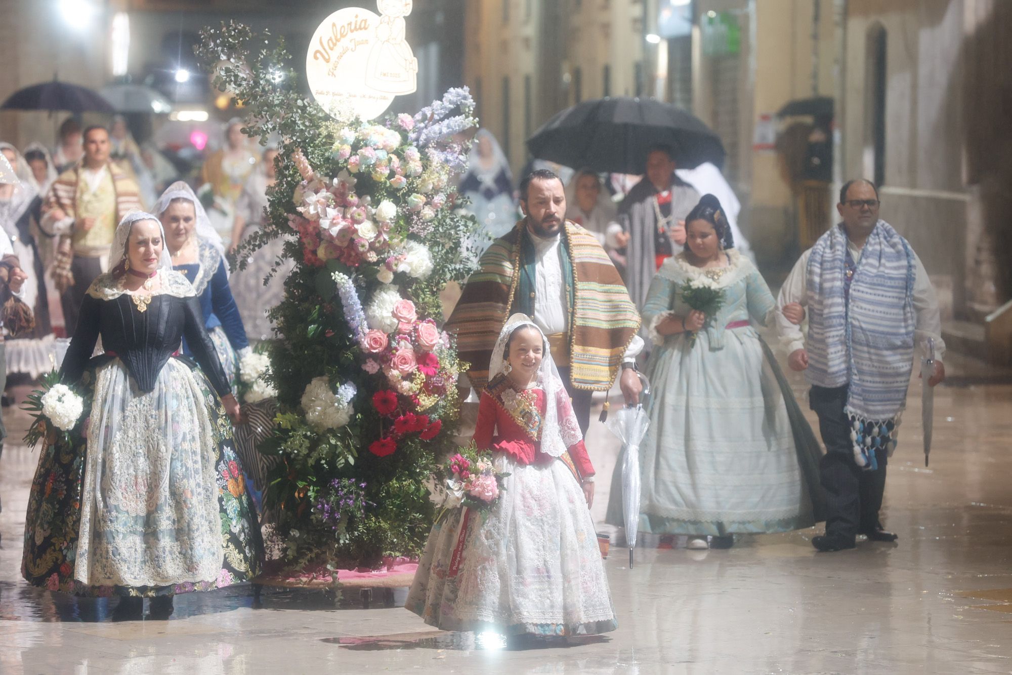 Falleras Mayores en la Ofrenda 2025. Día 18 (2/3)