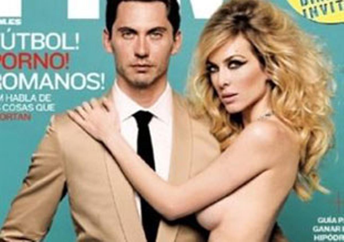 Paco León desnuda a Kira Miró como jefe de FHM