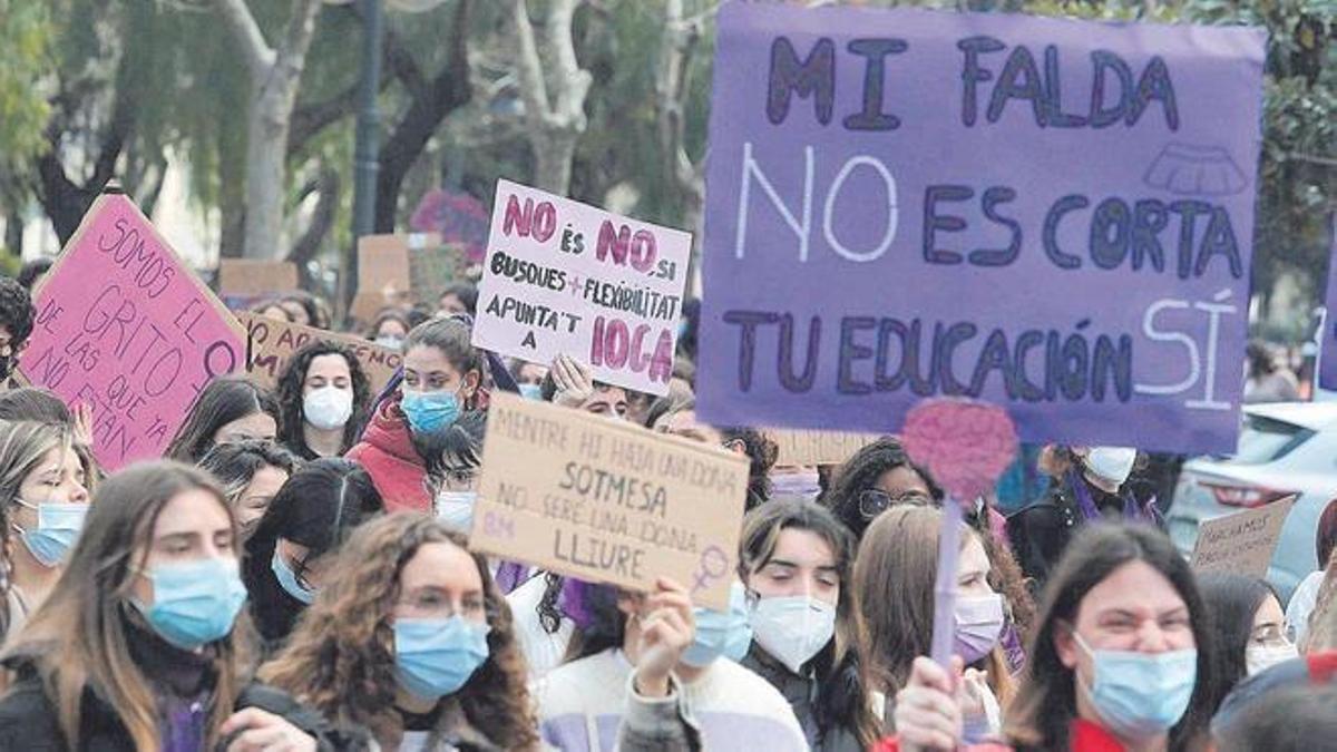 Una manifestación con motivo del 8M.