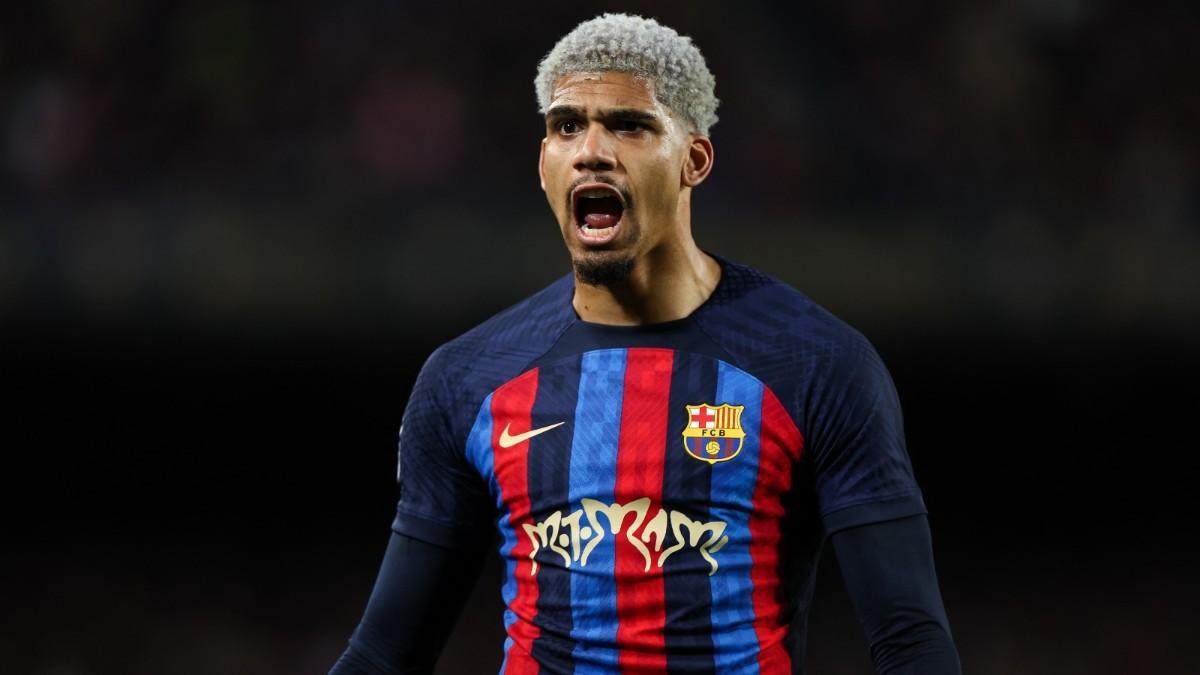 Ronald Araujo, ante el Real Madrid