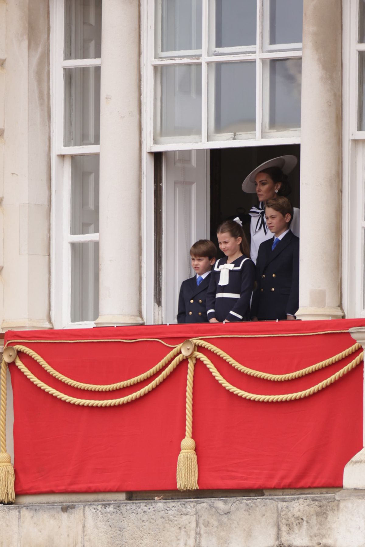 Kate Middleton junto a sus hijos en el balcón de Buckingham