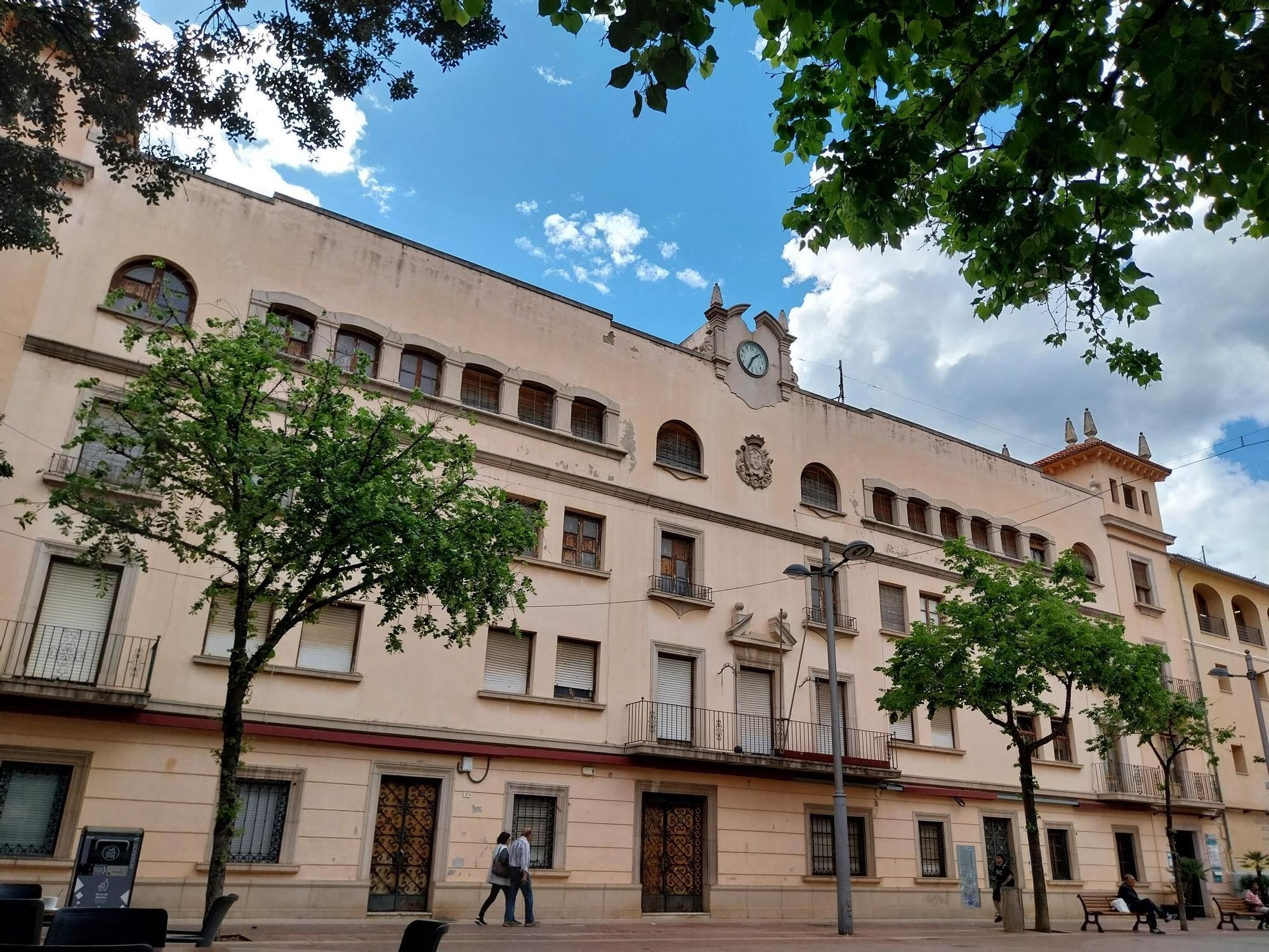 Antiguo edificio de Correos, en la plaza del Rei Jaume I.