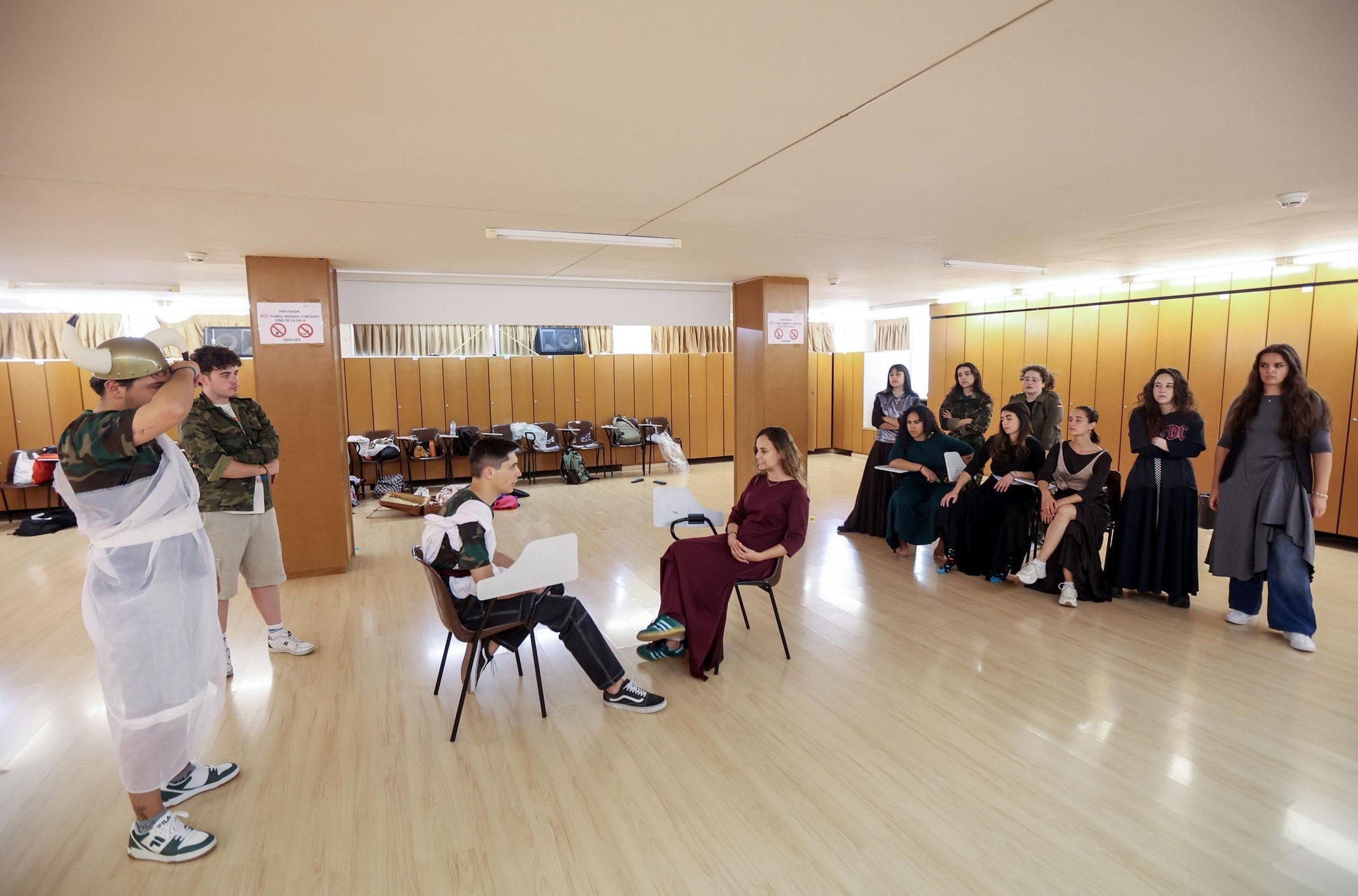 Ensayo de la obra "Lisístrata Occupy Acrópolis" en el Paraninfo de la UA