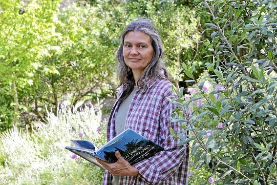 In Ariant blühen die mediterranen Pflanzen um die Wette. In dem von Heidi Gildemeister entworfenen Garten wird vieles den Launen der Natur und dem Zufall überlassen. Aber nicht alles.