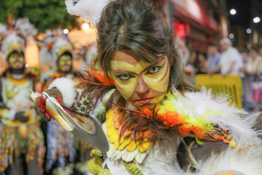 Los Moros y Cristianos toman las calles de Callosa