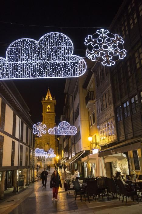 Luces navideñas en Oviedo