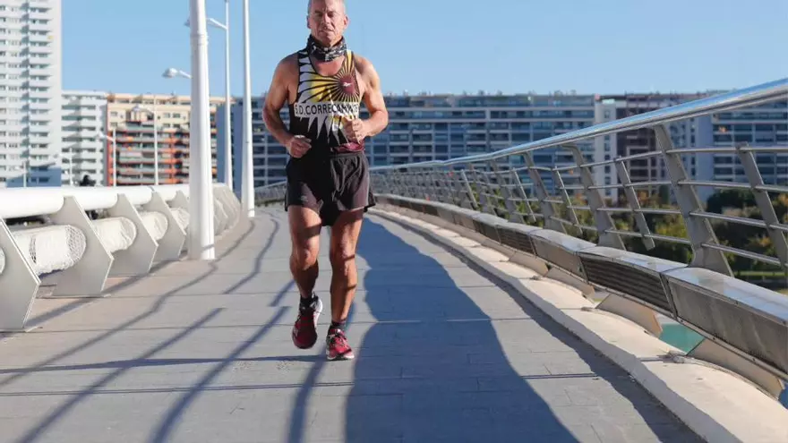 Treinta años sin faltar a la cita con el Maratón de València