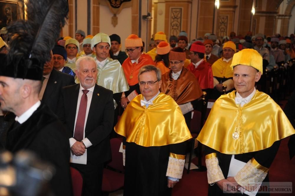 El fundador de la Organización Nacional de Trasplantes, Rafael Matesanz, es investido doctor Honoris Causa por la UCAM