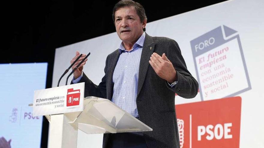 Fernández reclama una socialdemocracia que supere el discurso de los convencidos